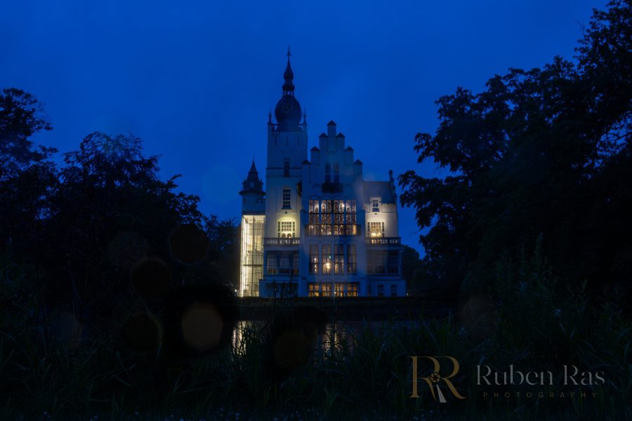 Stadhuis tijdens het blauwe uur